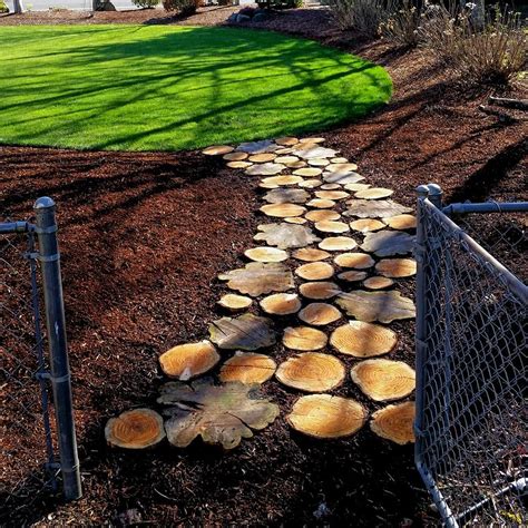 Using Wood and Wood Rounds in Landscaping | Siegmund Landscape Supply