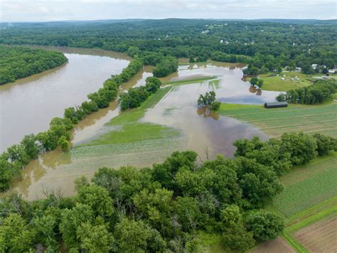 Connecticut River flooding causes farmers to lose crops