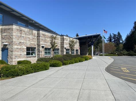 BOTHELL HIGH SCHOOL - Updated December 2024 - 14 Photos - 9130 NE 180th ...