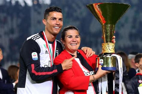 Cristiano Ronaldo - Parents & Siblings. Who are they?