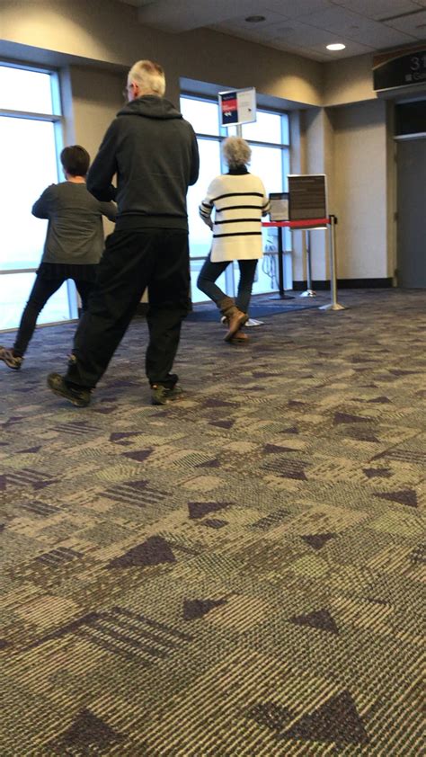 Old Masters, waterbending at the airport. : r/TheLastAirbender