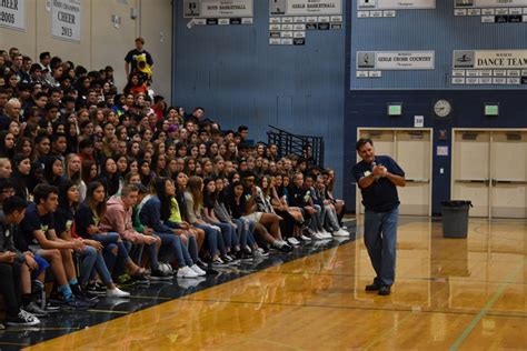 Meadowdale High School welcomes incoming freshman students - Lynnwood Times