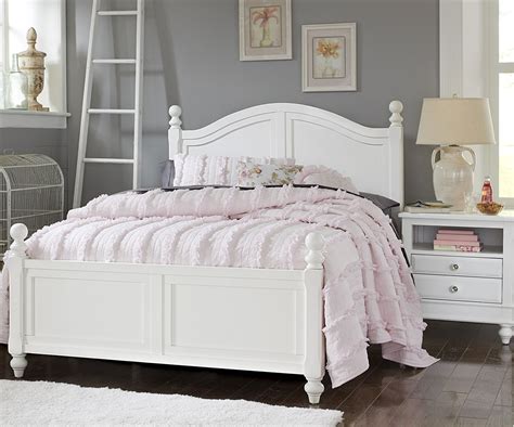 Cassie Full Size Panel Bed in White Finish | Allen House | Kids Solid Wood Bedroom Furniture