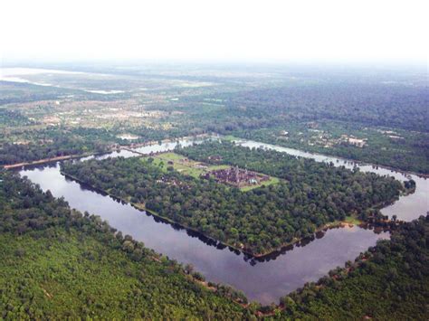 Angkor Wat - Kuil Menakjubkan Bangsa Khmer : Mari Berbagi