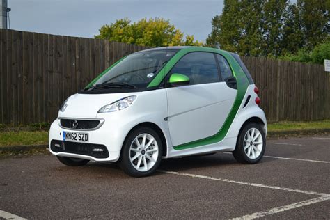 2013 Smart Electric Drive: Better Than Earlier Electric Smarts?