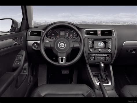 Volkswagen Jetta - Interior | Caricos