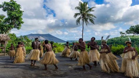 Ni-Vanuatu Tribe - People and Culture - THE WORLD HOUR