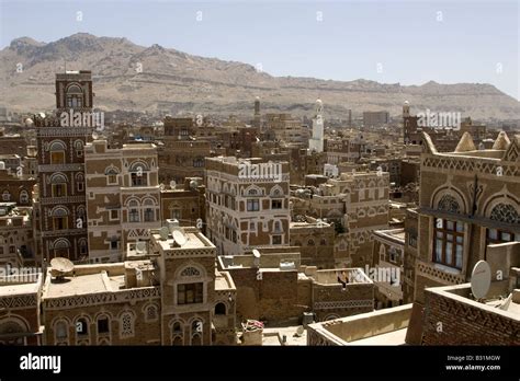 The ancient capital city of Yemen Sanaa Stock Photo - Alamy