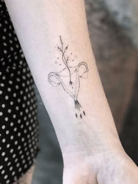 10 Unique Womb Tattoo Designs To Celebrate Femininity - Tattoo Redi