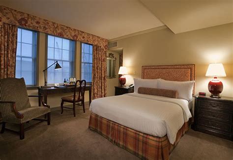 Read Our Washington, DC Hotel Reviews - The Henley Park Hotel