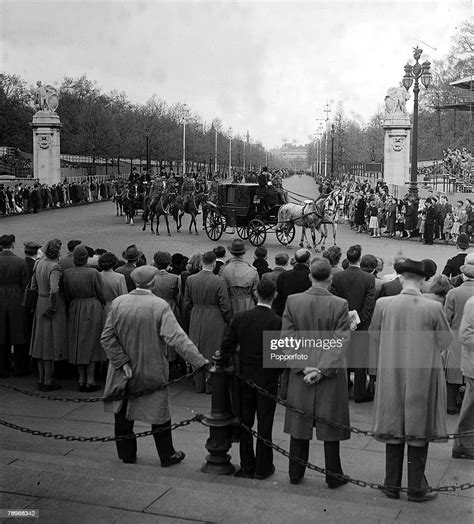 May 1953, England, Rehearsal for the Coronation of Queen Elizabeth... News Photo - Getty Images