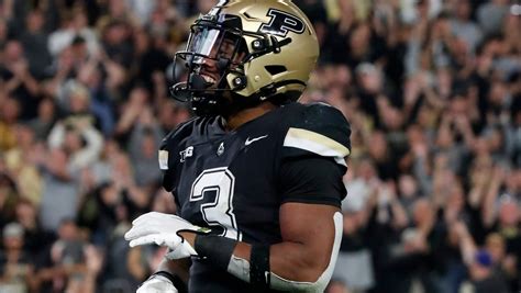 Purdue football vs. Wisconsin: Storylines, key players, betting odds