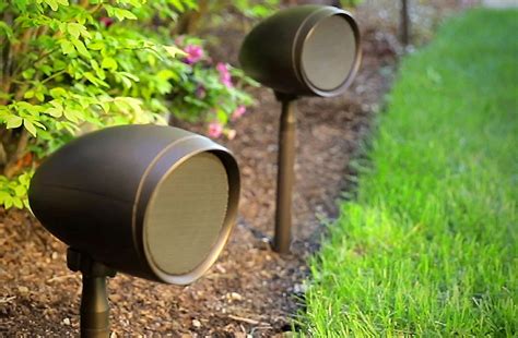 A Complete Guide to Outdoor Speakers