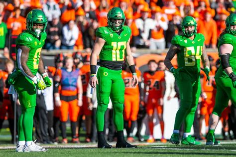 Oregon Ducks bowl game set; Bo Nix’s future; transfer portal madness ...