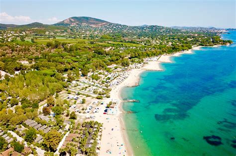 Luchtfoto's van de Camping de la Plage in Grimaud