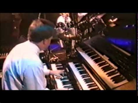 Phil Collins Drum solo "The west side" 1990 - YouTube