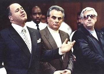 Dinge en Goete (Things and Stuff): Apr 2, 1992: Mob boss John Gotti convicted of murder