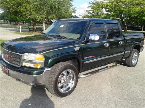 2002 GMC Sierra 1500HD - Information and photos - MOMENTcar