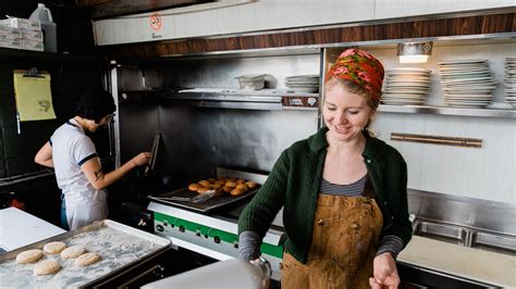 Rose’s Fine Foods is launching a culinary education program - Eater Detroit