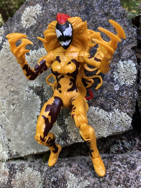 REVIEW: Marvel Legends Scream Venom Series Figure