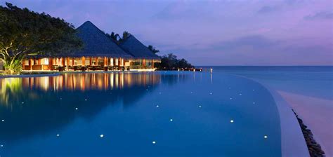 Top Maldives Infinity Pool Hotels - Budget Maldives