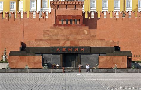 Two policemen walk past the Facade of Lenin's Mausoleum, Red Square, Russia | Quintin Lake ...