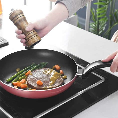 How To Clean an Induction Cooktop | CleanerWiki