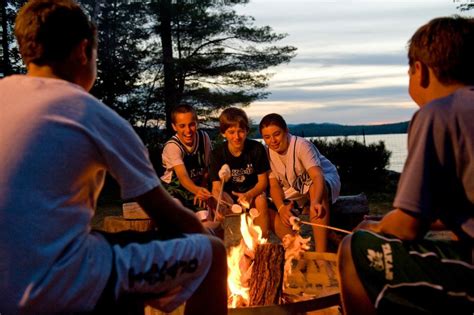 Looking for the right camp? You’ll find it in Maine - Maine Summer Camps | Summer camp, Maine ...