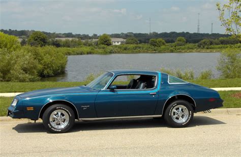 Car of the Week: 1976 Firebird Esprit - Old Cars Weekly