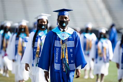 Atlanta Public Schools Announces 2022 Graduation Schedule – Talk Up APS