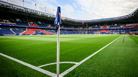 Datuk bandar bidas tawaran mengarut PSG beli Stadium Parc des Princes | Stadium Astro