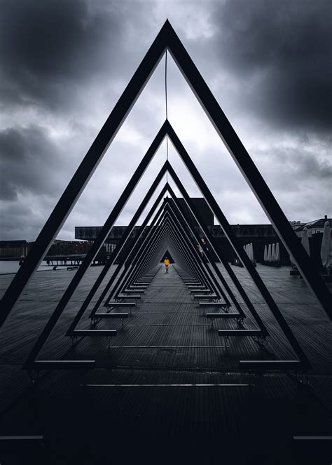 Triangles in Photography: Improve Your Compositions, Fast