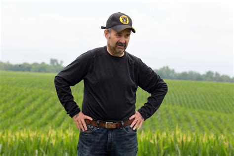 Inside American Pickers alum Frank Fritz’s struggling Illinois store ...