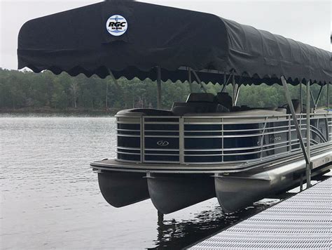 Pontoon Lift For Tritoon | Pontoon, Pontoon boat, Boat lift