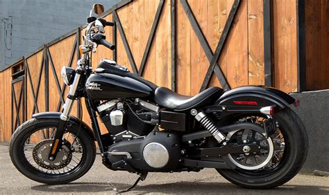 2015 Harley-Davidson Dyna Street Bob Review - Top Speed