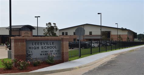 Leesville students return to fully renovated school