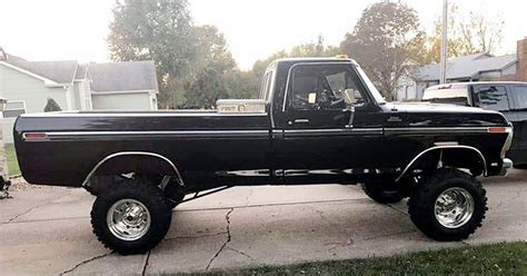 Gorgeous Black Ford 1979 F-250 Build 460 4-inch Lift On Boggers | Ford ...