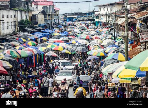 Market in Monrovia, Liberia Stock Photo - Alamy