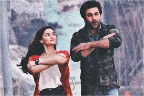 Ranbir Kapoor, Alia Bhatt shoot for Brahmastra dance sequence in Varanasi; see pictures ...