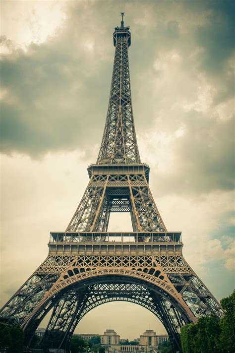 Eiffel Tower France / Eiffel Tower - Paris (France) - World for Travel ...