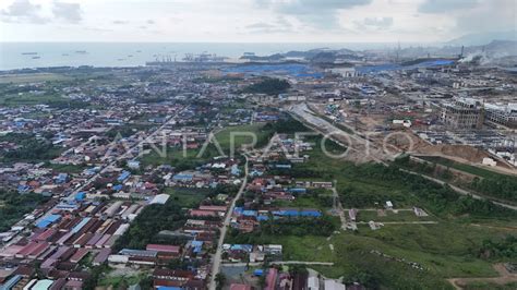 Pemukiman di kawasan lingkar tambang nikel morowali | ANTARA Foto