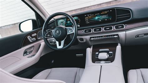 10 Interior and Tech Features We Like About the 2020 Mercedes-Benz GLS ...