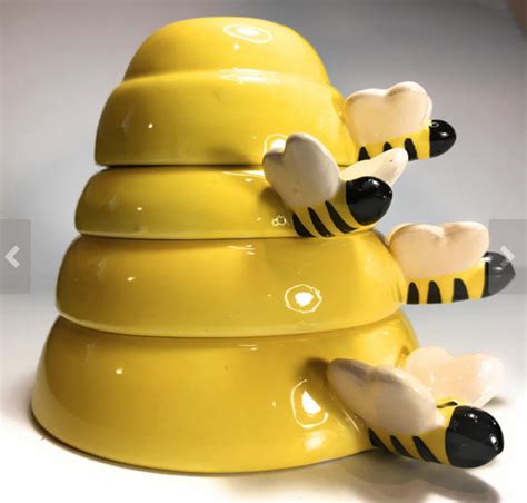 Ceramic 4 Piece Beehive Measuring Cups for baking & cooking | Honey bee decor, Yellow kitchen ...