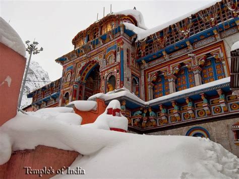 Devaayathana: BADRINATH Temple in Winter Season