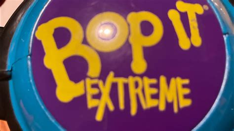 Hasbro. Bop it extreme. (original) - YouTube