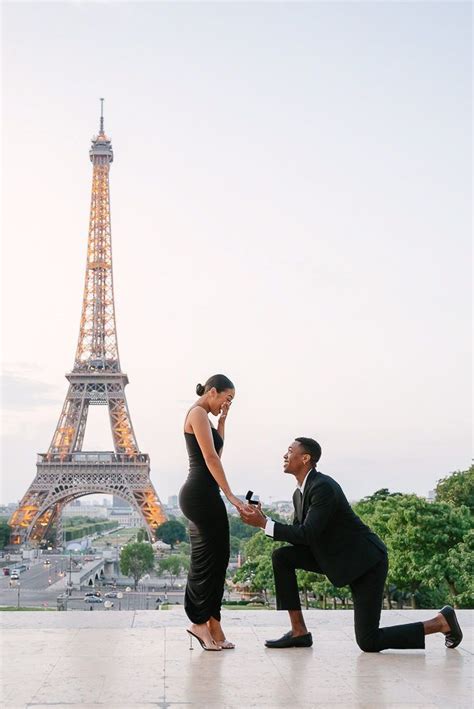 Eiffel Tower Proposal | Paris engagement photos, Proposal pictures, Wedding proposals