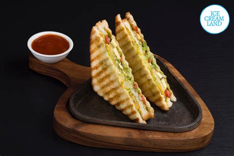 Paneer Grilled Sandwich at Rs 75/plate | Agraharam | Salem| ID: 23305891230