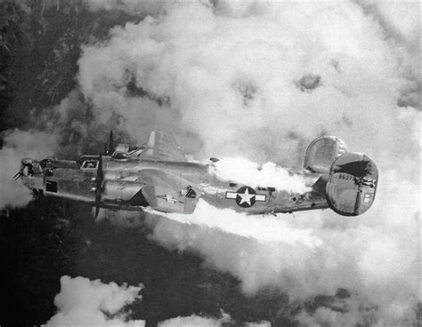 WW2 -Liberator B-24 'Extra Joker' Hit over Australia, August 1944 ...