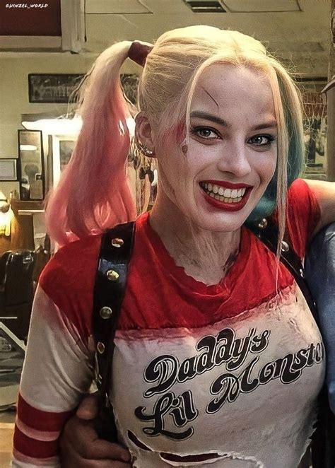 Margot Robbie Hot, Margot Robbie Harley Quinn, Harley Quinn Cosplay, Joker And Harley Quinn ...