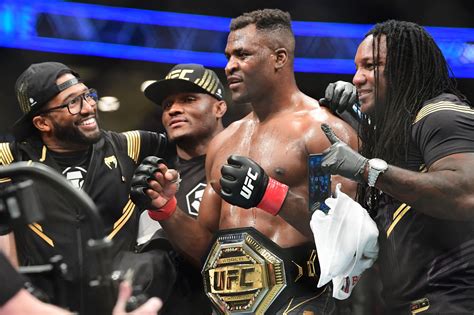 UFC 270: Francis Ngannou beats Ciryl Gane by unanimous decision - Los Angeles Times